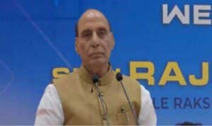 प्रौद्योगिकी में हो रहे बदलावों को मौजूदा परियोजनाओं में शामिल करें वैज्ञानिक: राजनाथ