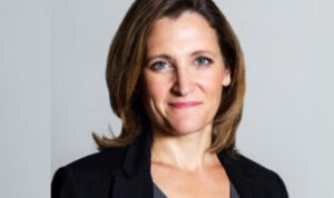 कार्नी के मंत्रिमंडल से क्रिस्टिया फ्रीलैंड ने दिया इस्तीफा